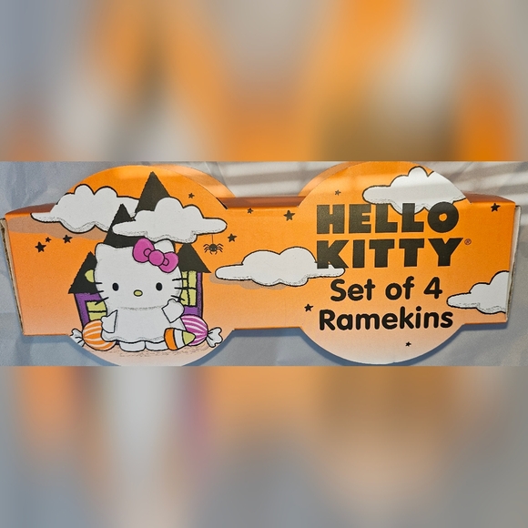 Hello Kitty Fall Set of 4 Ramekins - Picture 3 of 3
